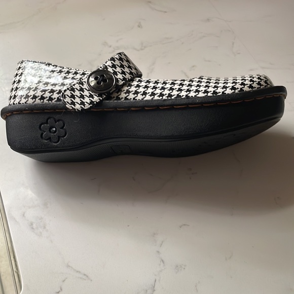 New Savvy Nurse Mary Jane Shoes Clogs Houndstooth - Picture 7 of 10